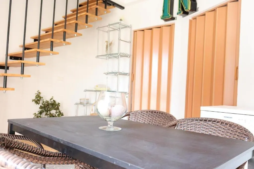 Holiday home Disco Den Villa Kras